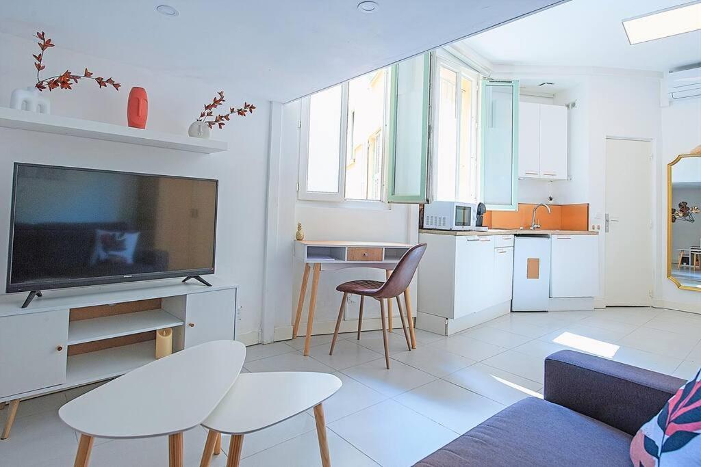 Cosy Studio - Best Location Νίκαια Εξωτερικό φωτογραφία